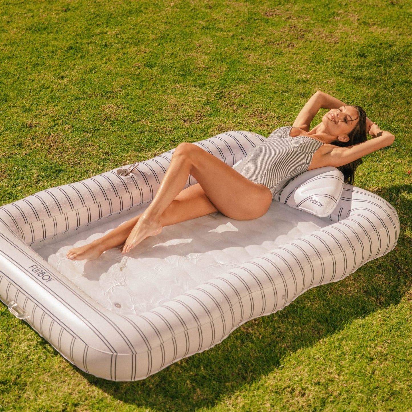 Tanning Pool Lounger: White & Navy Stripes - FUNBOY