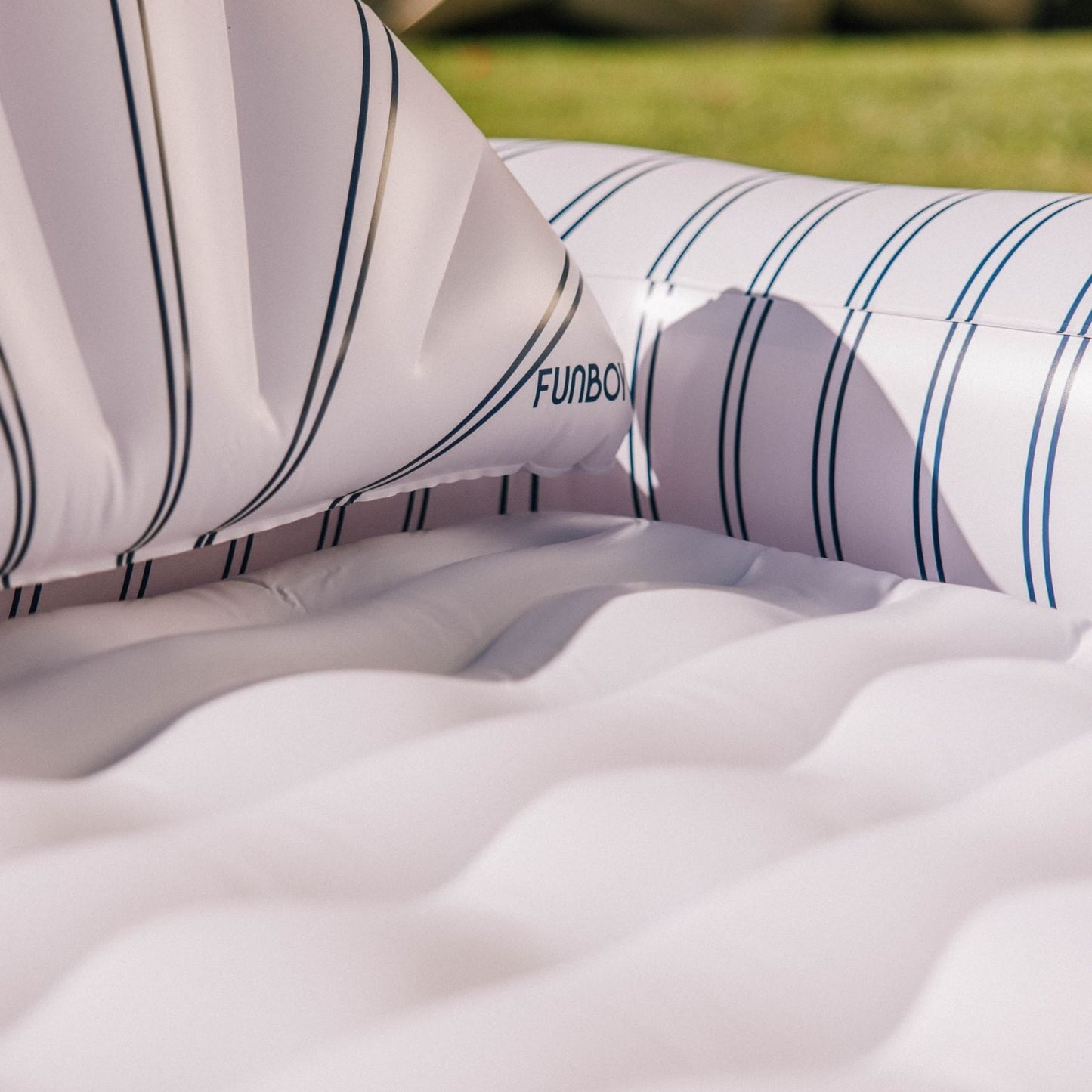 Tanning Pool Lounger: White & Navy Stripes - FUNBOY