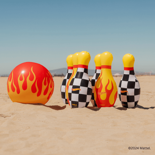 Hot Wheels Checkered Flame Backyard Bowling Set - FUNBOY