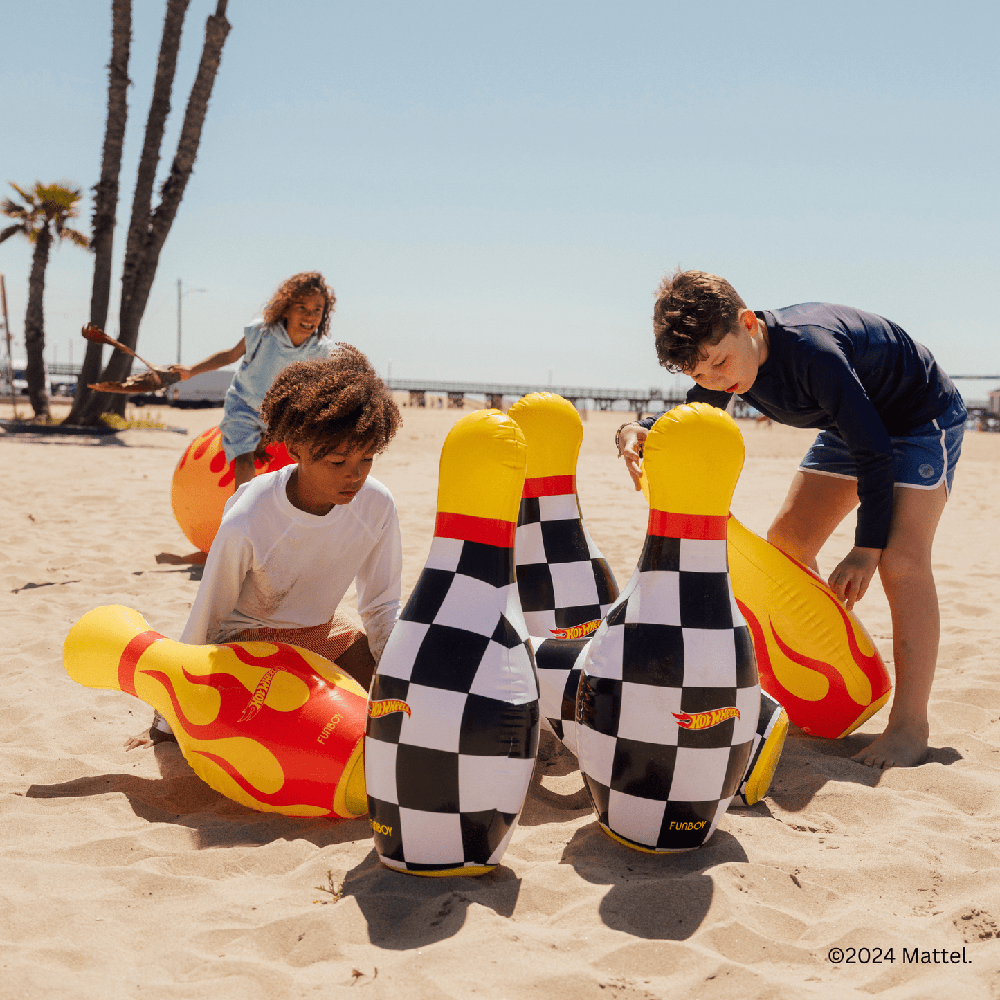 Hot Wheels Checkered Flame Backyard Bowling Set - FUNBOY