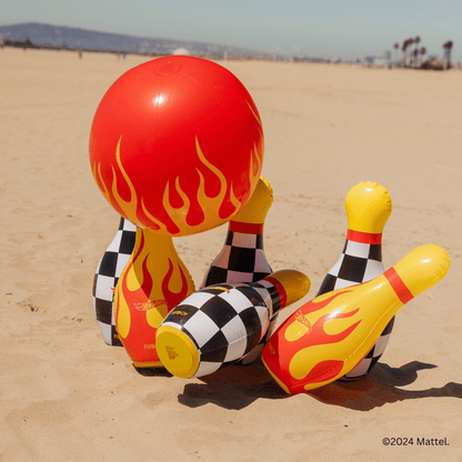 Hot Wheels Checkered Flame Backyard Bowling Set - FUNBOY